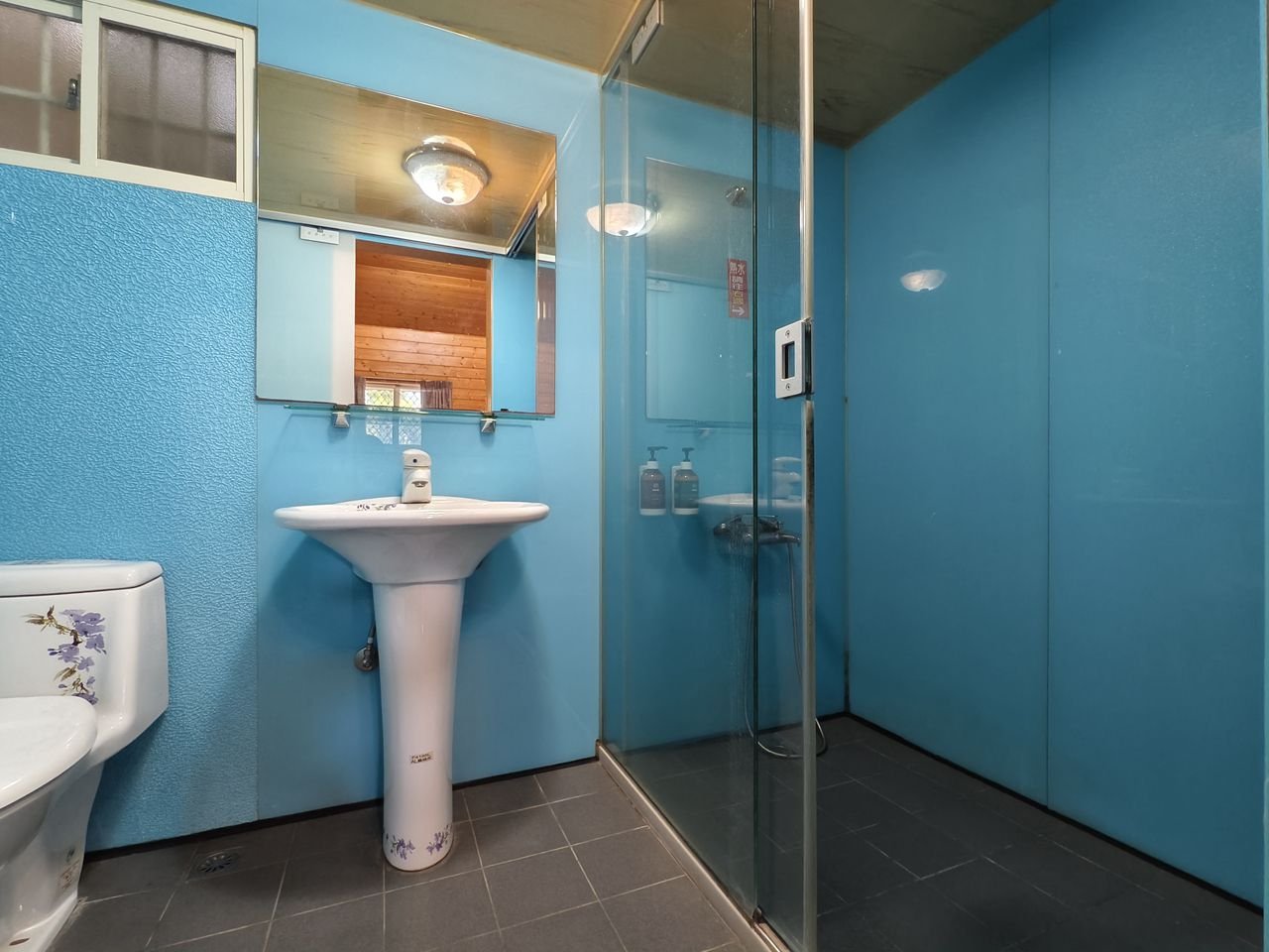 精緻四人套房 - 房型照片